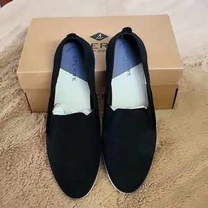 Women's Sperry slip on shoes